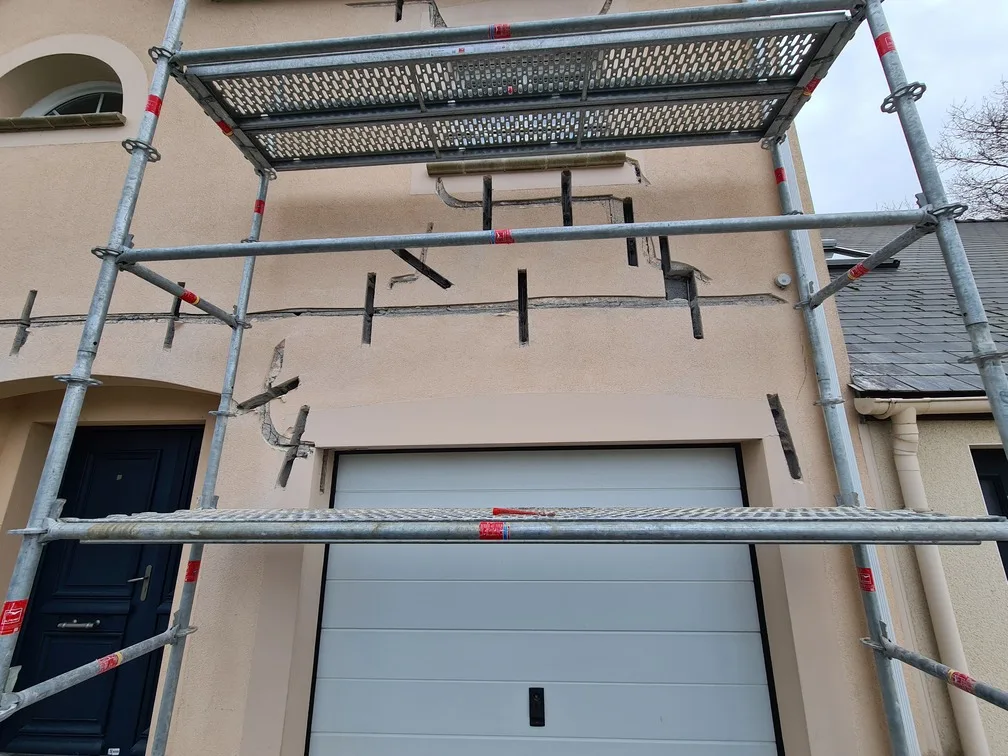 Réparation des fissures en façade à Nantes