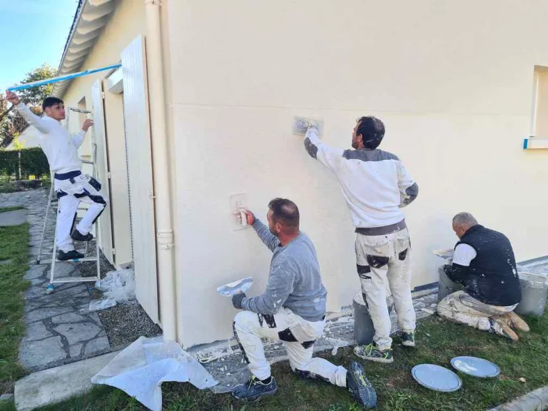 Rénovation extérieure à Nantes : bien choisir ses experts pour des façades durables