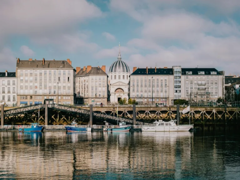 Pourquoi les prix des chantiers de peinture et de ravalement augmentent à Nantes en 2026 ?