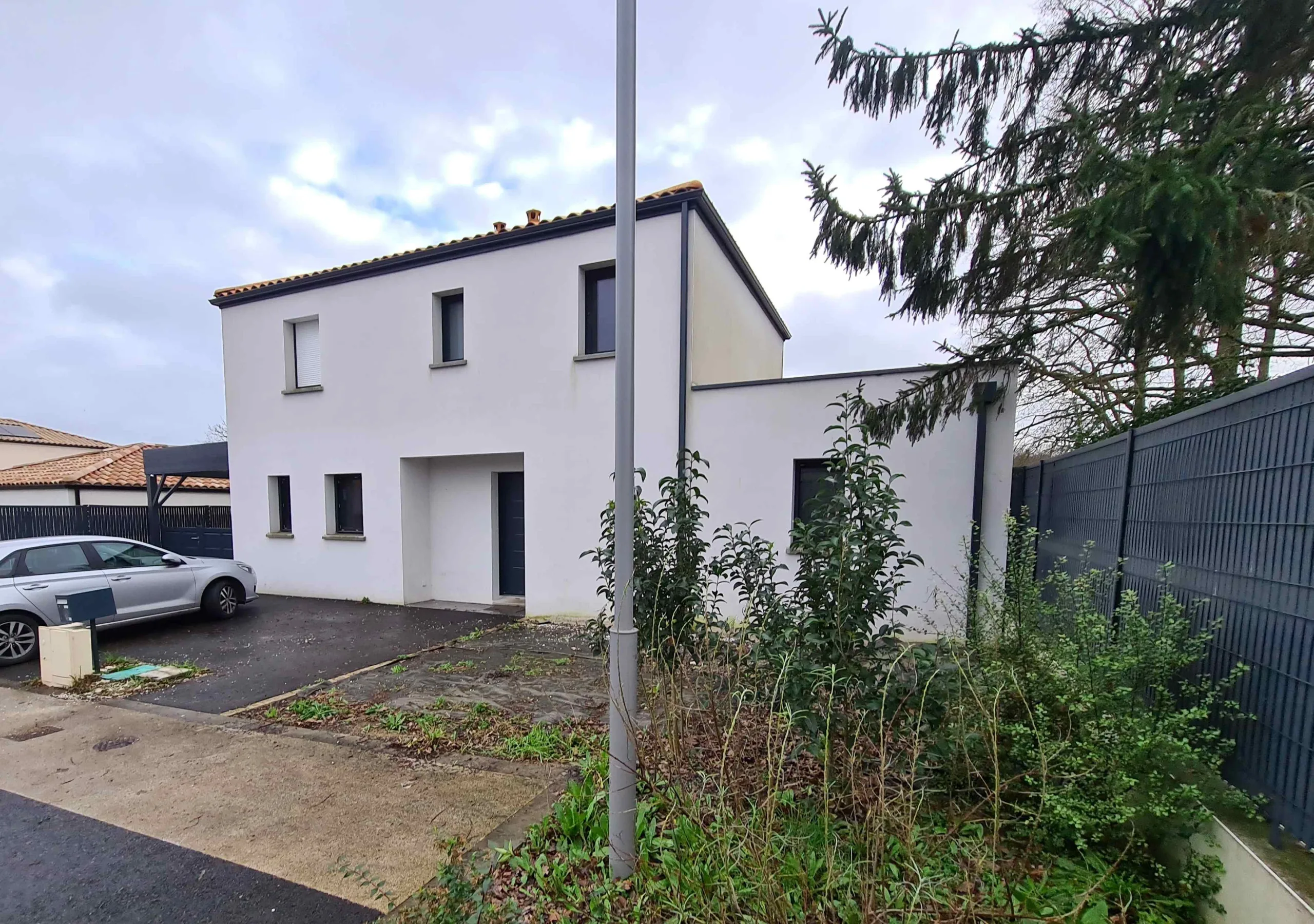 Origine des salissures sur les façades récentes