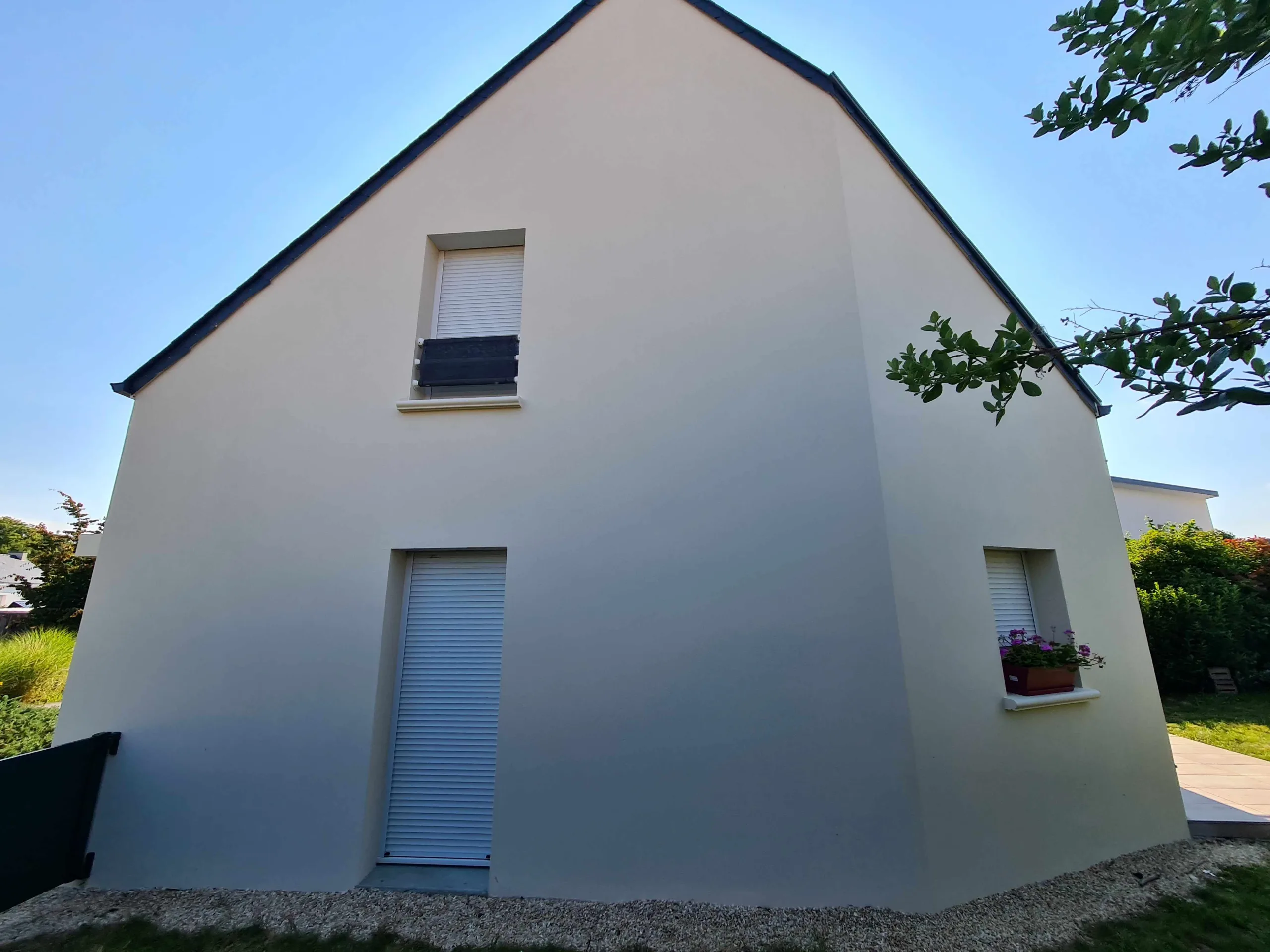 Le ravalement de façade : la solution adaptée au climat local