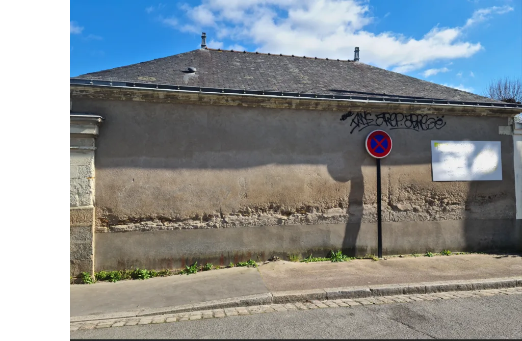 les remontées capillaires concernent toute l’épaisseur du mur