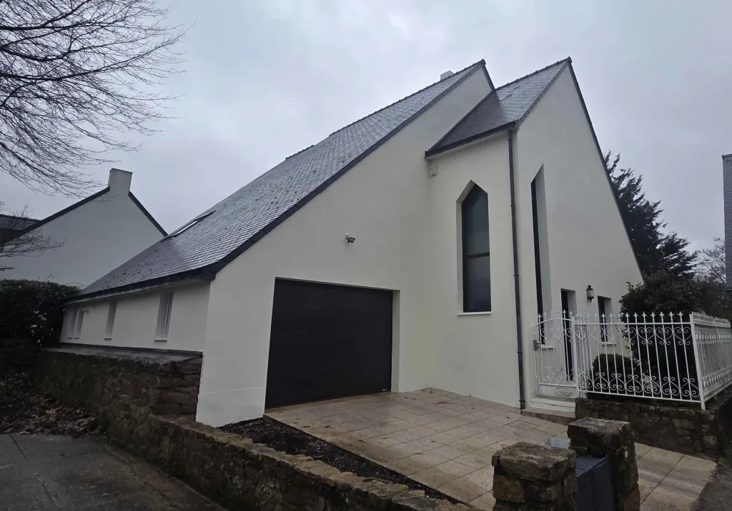 redonner éclat et protection à une maison contemporaine